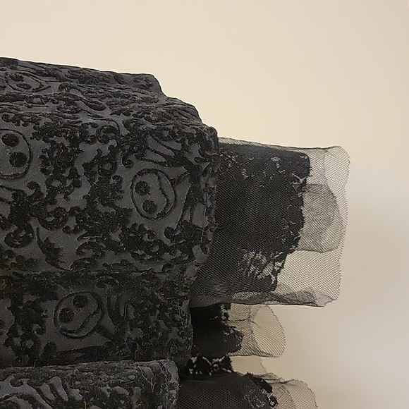 Disney Nightmare Before Christmas velvet flocked dress size 18. - Picture 4 of 5